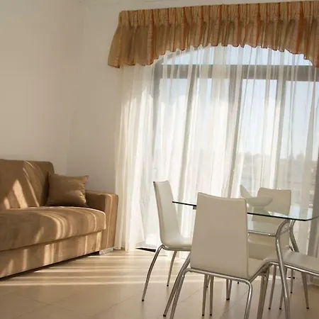Nicely With Sea View Gzira