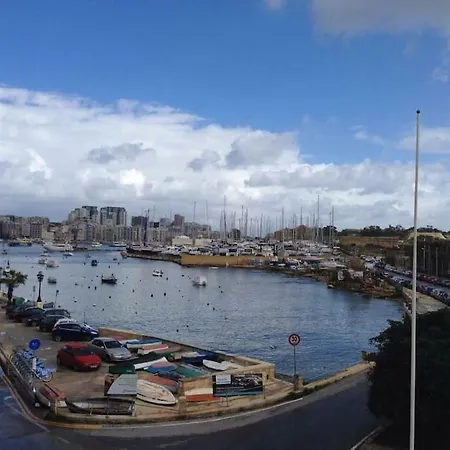 Nicely With Sea View Gzira