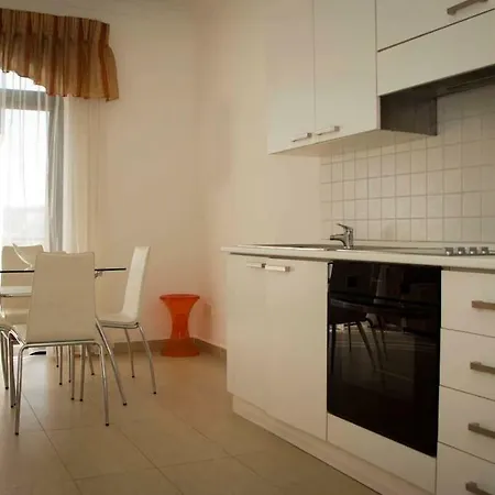 Nicely With Sea View Διαμέρισμα Gzira
